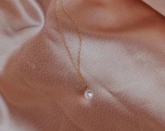 Pearl pendant necklace, gold pearl necklace, single pearl necklace, white pearl pendant, 14k gold filled pearl necklaces, small dainty pearl