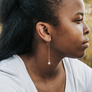 Pearl Threader Earrings, Gold Filled Pearl Drop Earring, Pearl Ear Threader Everyday, Dainty Pearl Earring, Delicate Chain Earring, Dangling