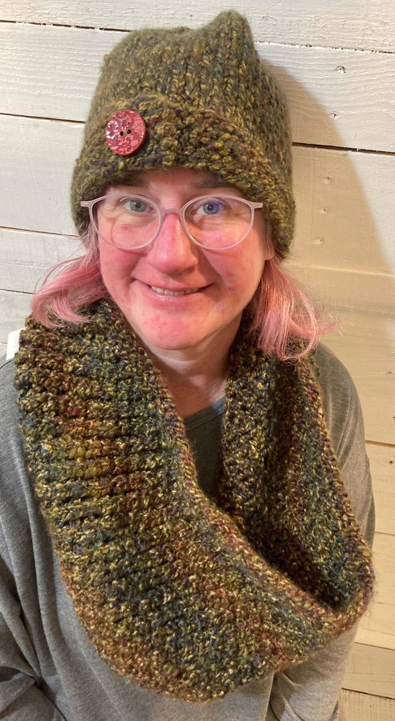 Warm Green Hat and Infinity Scarf Set