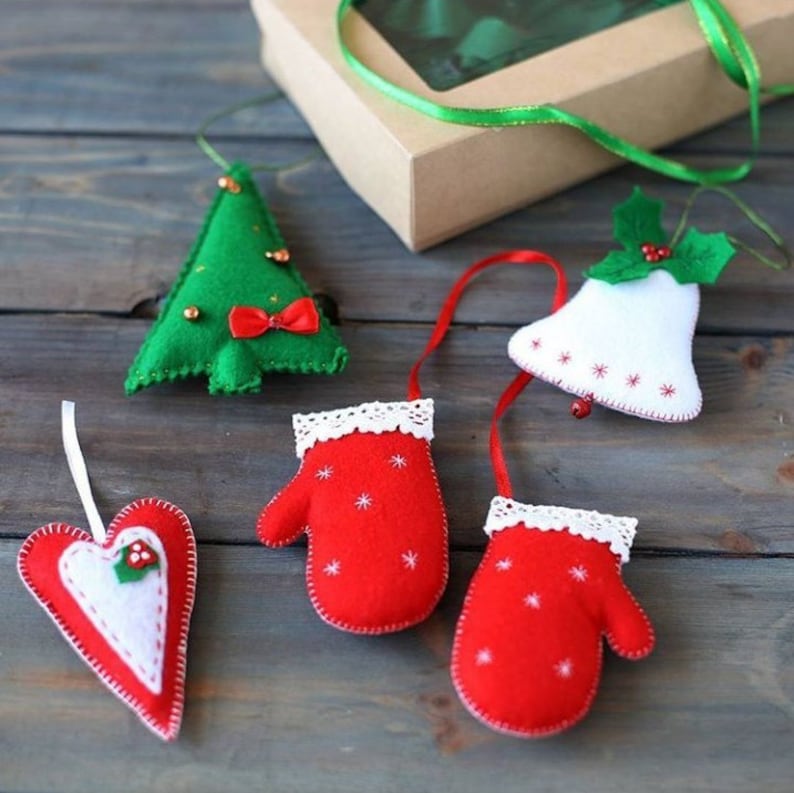 Christmas ornaments red christmas tree decorations green Decor set cute Christmas favors Christmas tree ornaments Gift for Christmas gift