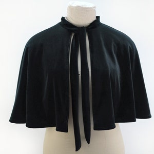 Black Velvet Capelet with Tartan Lining Short Cape