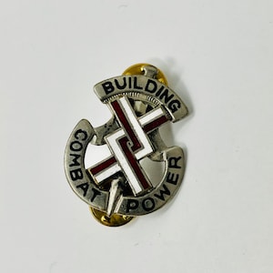 Vintage US Army Corps of Engineers Unit crest 20th Engineer Brigade insignia  Building Combat Power worn by officer during Viet Nam war