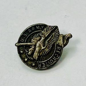 Vintage Vietnam Viet Nam war era US Army Recruiting pin lapel pin hat pin pinback pin 1960s with 3 service stars