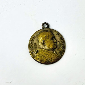 Vintage RARE religious Pope Pius X Catholic medal, pendant charm icon relic Pope Pius X on front with Virgin Mary on reverse