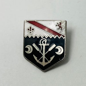 Vintage US Army Sweetheart Pin First 1st Engineer Battalion Distinguished Unit Crest Fort Riley, Kansas, Military pin,  lapel pin, hat pin,