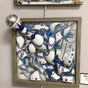 Arte della bottiglia rotta blu azzurro