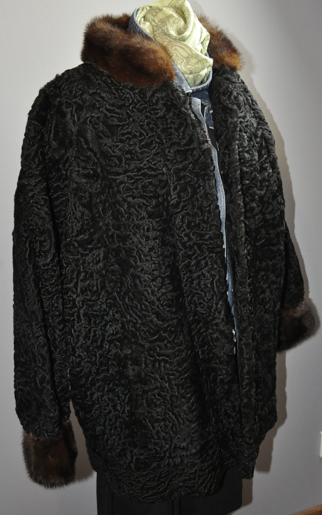 Veste Fourrure Damier Vison Années 80 - Taille 38, Satin Et Fourrure, Made In France !