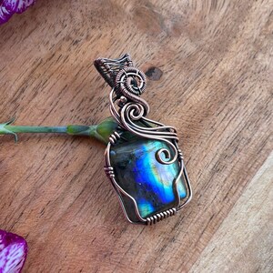 Blue Labradorite Pendant • Copper Wire Wrap • Wire Wrapped Labradorite Necklace • Flashy Labradorite Pendant
