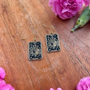 Pendientes de cartas del tarot • Pendientes de los amantes • Pendientes de Wicca • Pendientes divertidos • Pendientes para amigos • Pendientes de cartas del tarot en negro y dorado