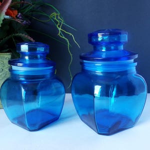 2 Vintage Anchor Hocking Blue Apothecary / Storage Jars / Canister Set