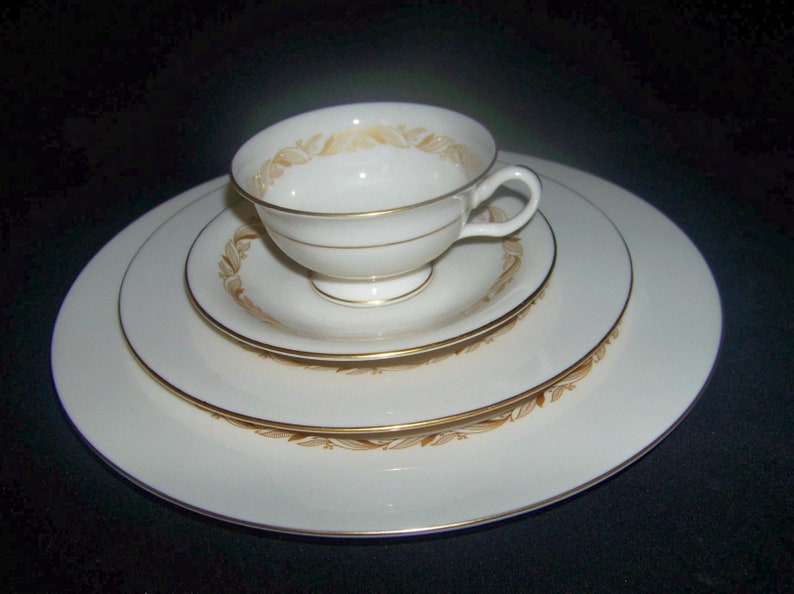 Vintage Castleton China Carlton 4 Pc Pl Dinnerware Ivory Gold Etsy