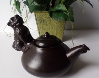 Vintage Unique Black Foo-Dog Ceramic Teapot