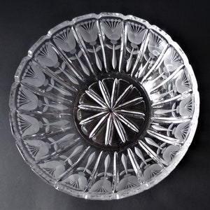 Gray Cut Crystal Bowl: Tulip Flower Design, Star Bottom - Etsy