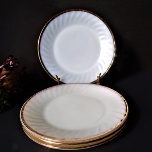 FireKing Oven Ware Swirl White Milk Glass Gold Trim Dinner Plates Set of 4 Anchor Hocking