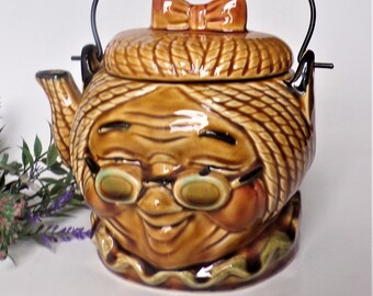 Vintage Granny with Yellow Specs Toby Tea Pot