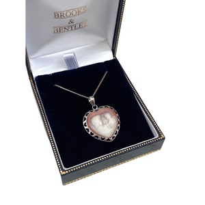 Ladies 925 Sterling Silver Brooks & Bentley Cameo Heart Mother and Child Pendant Necklace - Gift Box