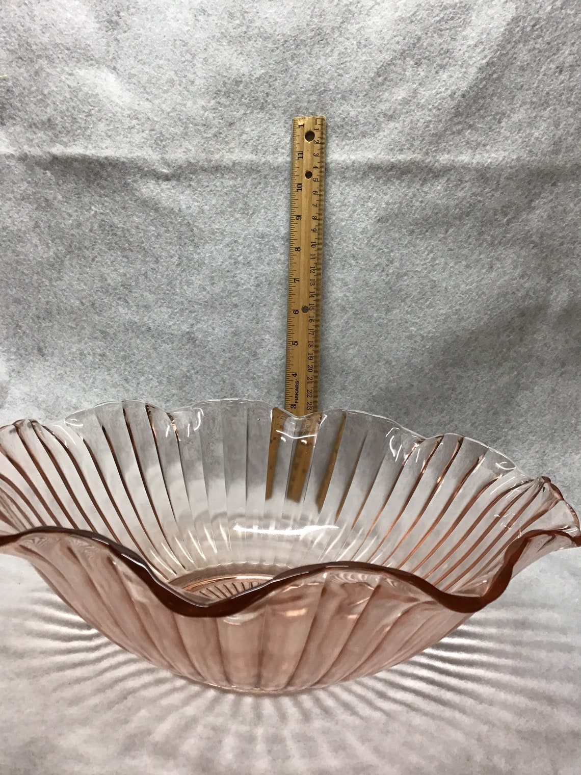 Vintage fluted scalloped pink depression glass serving bowl Etsy