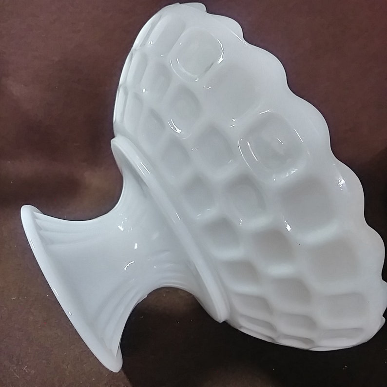 Vintage Westmoreland milk glass pedestal bowl Honeycomb pattern