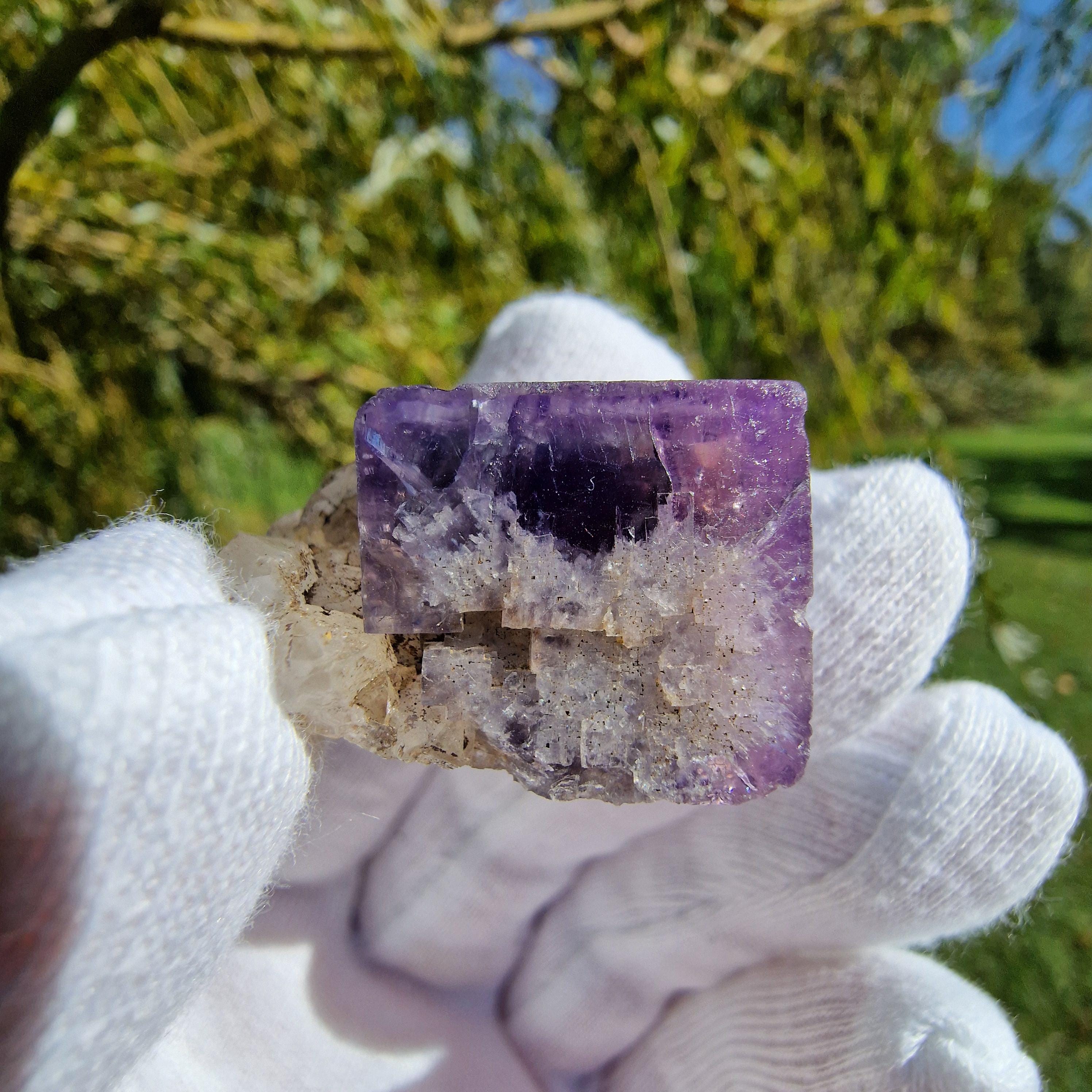 Fluorescent fluorite - Etsy 日本
