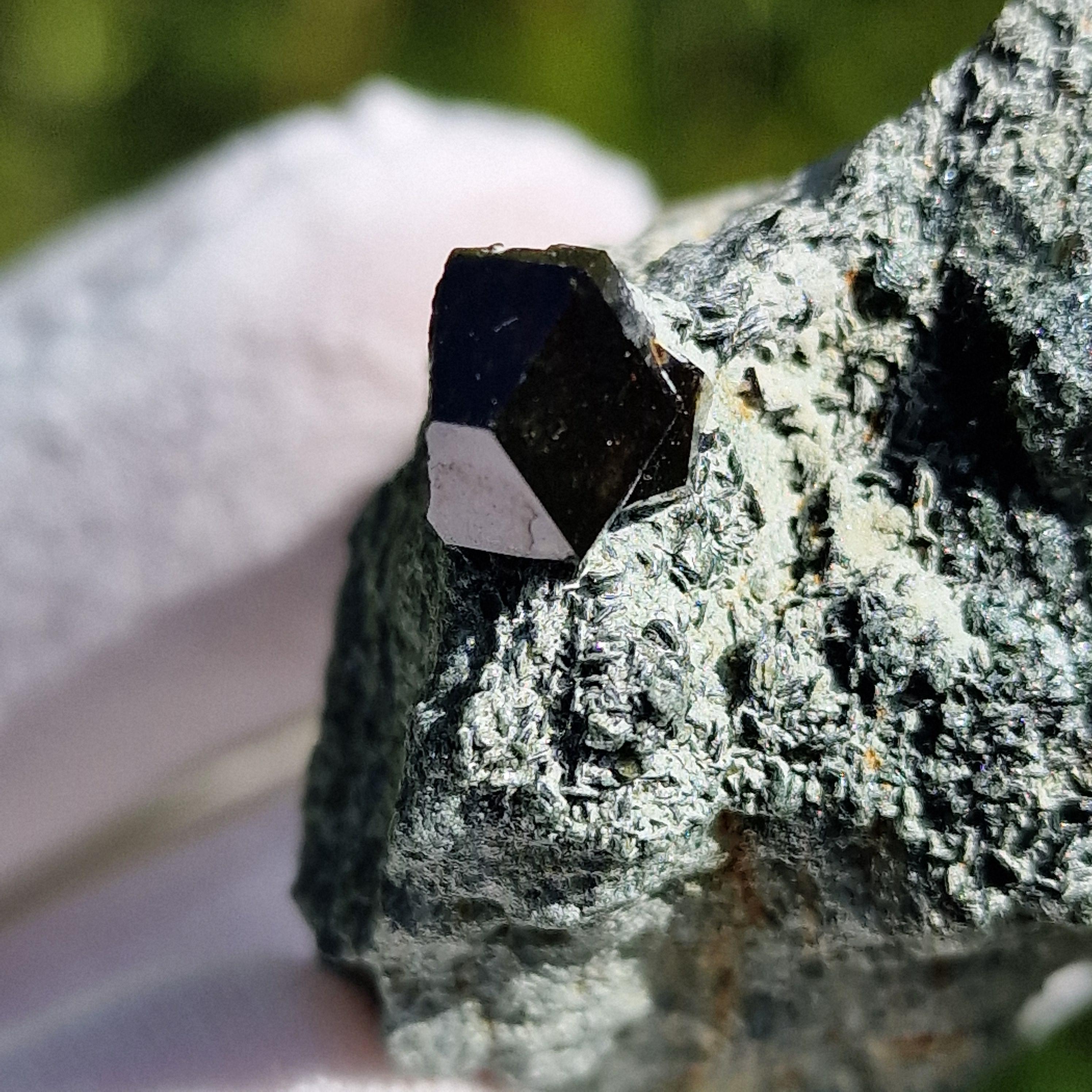 Grenat Andradite - Piedra Natural De Mali, Región De Kayes - Cristal