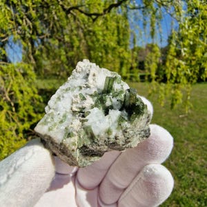 Diopside - Rare minerals - Fine minerals - Crystals - Minerals