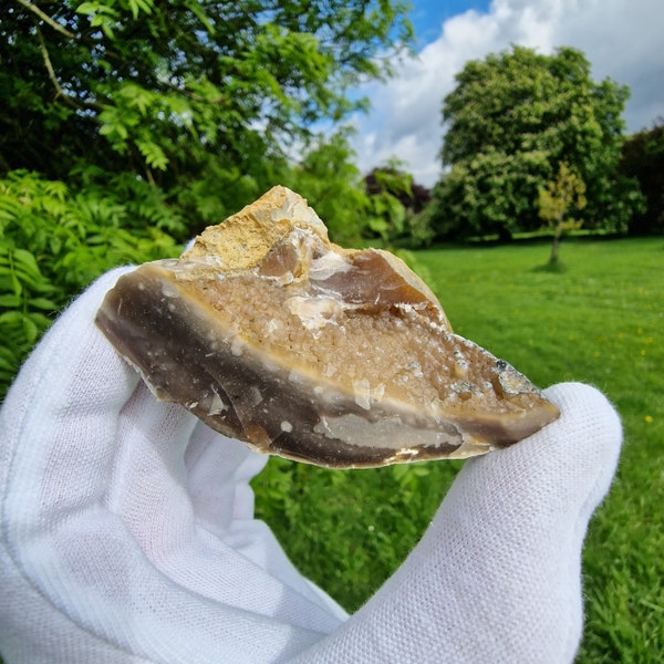 Calcedonia sobre pedernal - Puerto de Chichester - Minerales británicos - Cristales