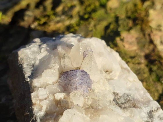 黄鉄鉱を含む蛍石 方解石 - 蛍石 - 方解石 - ヒーリングクリスタル