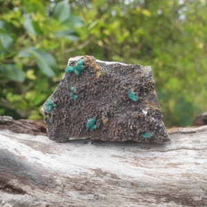 Dioptase crystals on matrix - Dioptase - Rare minerals - mineral collecting - Dioptase crystal - Minerals - Crystals - Namibian minerals