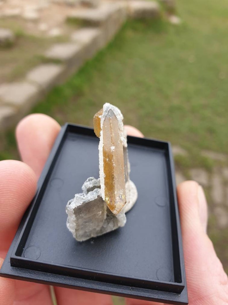 Crystals Unique crystals Rare minerals Aljustrel mine Minerals Fine minerals Barite and Dolomite Healing crystal Rare Baryte