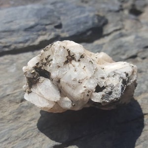 Calcite with Chalcopyrite inclusions/English minerals/Healing crystals/British minerals/Geology gifts/Mineral Gifts/Healing stones/minerals