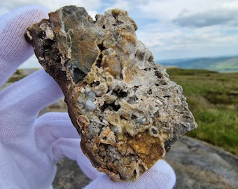 Cerussite - Barrow Mine - Minerals - Crystals - British minerals - Cerussite mineral - Cerussite crystal - Holistic crystals