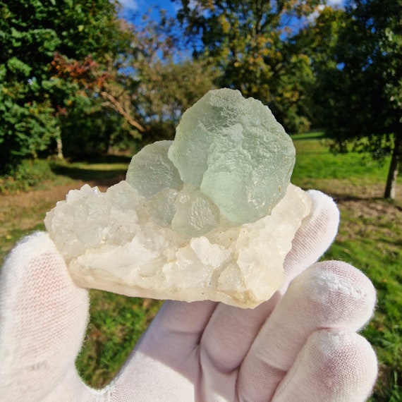 クォーツ上の蛍石 - 湘花嶺鉱山 - 結晶 - 鉱物 - 中国の鉱物 - Etsy 日本