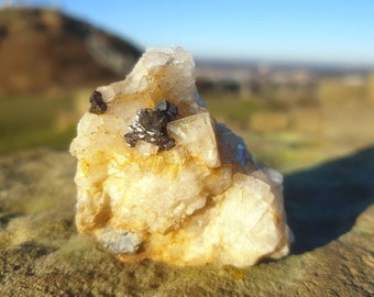 Sphalerite on Fluorite - Ladywash Mine - Derbyshire minerals - Minerals - Crystals - Unique minerals - British Minerals