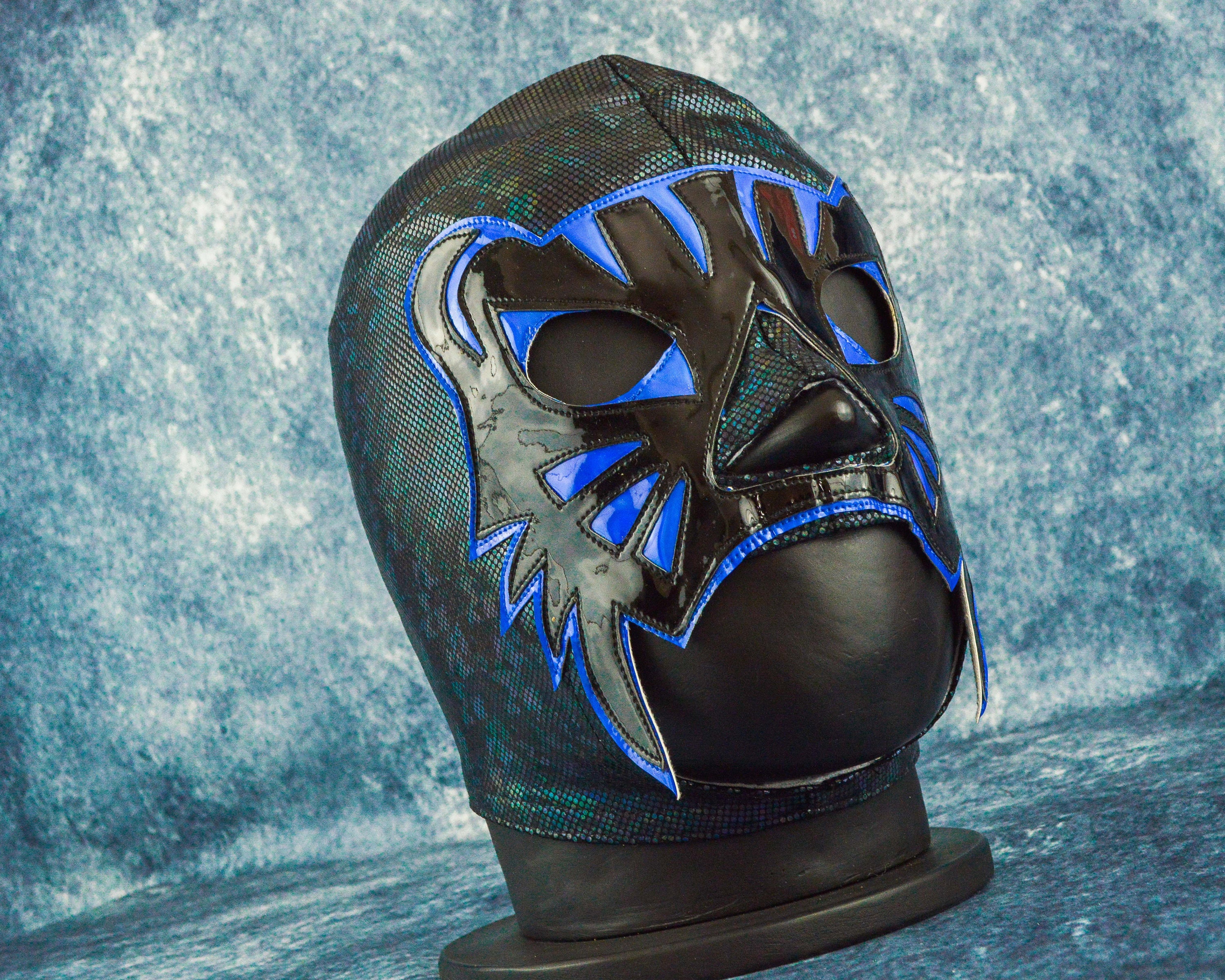  PIPEROID Super Red & El Blue Masked Wrestlers