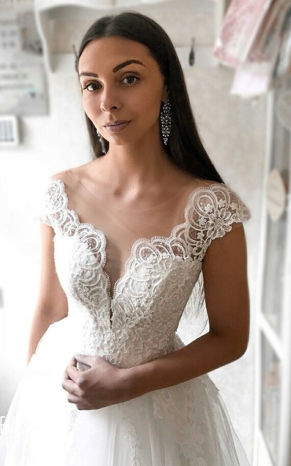 Lace wedding dress, Bohemian wedding dress, Boho wedding dress,unique wedding dress, open back bridal gown, open back wedding dres Lace wedding dress, Bohemian wedding dress, Boho wedding dress,unique wedding dress, open back bridal gown, open back wedding dres