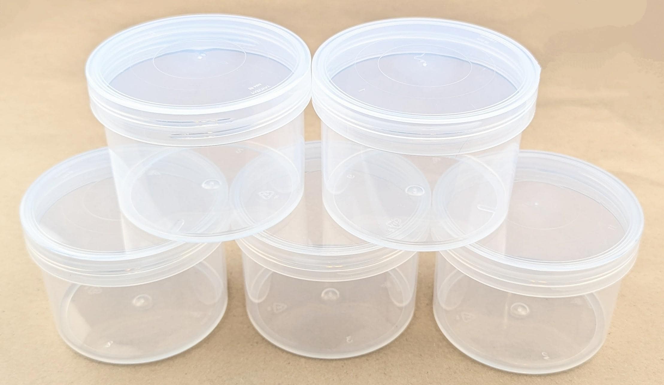 BULK 8 Ounces Clear Plastic Containers with Clear 89mm Lids
