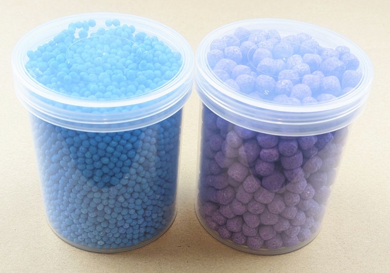 16 Ounce Clear Plastic Container with Screw Top Lid (89mm) image 3