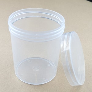 16 Ounce Clear Plastic Container with Screw Top Lid (89mm) image 2