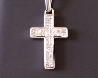 Sparkling 18k White Gold Cross