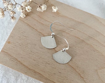 Silver fan dangle earrings, circle charms, brushed matte silver, metal clay jewelry, dainty earrings, gift idea for her, jewelry gift idea