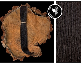 Dreadlock Extensions in der Farbe Dunkelbraun 35-40cm ø 4-6mm aus qualitativ hohen europäischen Schnittzöpfen in Handarbeit hergestellt