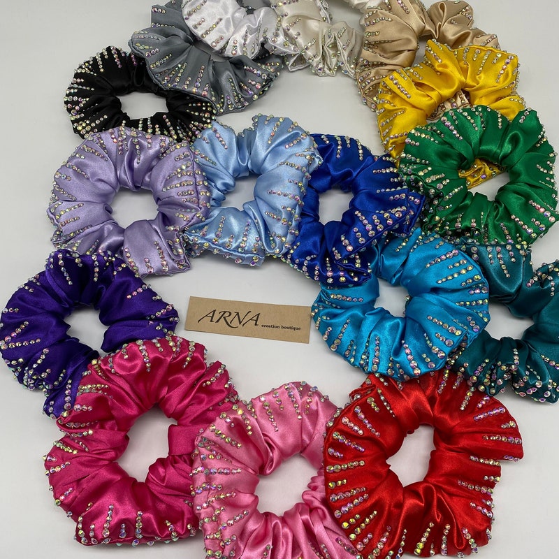 thumbnail image 2 of Scrunchie Lot – Bow, Bunny Ear & Messy Bun Hair Ties (Women’s, Fabric, UK Seller) 2 of 6