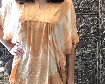 Tie Dye Poncho Tunic top, V Neck Short Top Blouse Cover Up, Ivory Brown Chic Boho Poncho Top, Beach Poncho, ONE Size
