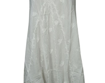 Boho Chic Womens White Tunic Dress , Summer Beach Dress, Cotton Floral Embroidered Long Dresses M