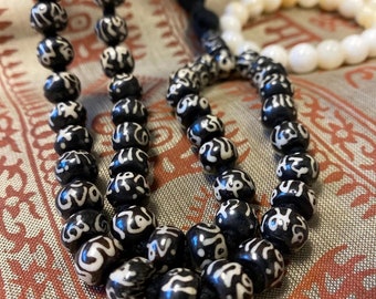 Tibetan Black YAKBONE Mala OmJapa Chanting Mala Necklace ,Energetic Beads White Ageta Moonstone Priciouse Meditation Wrist Bracelets