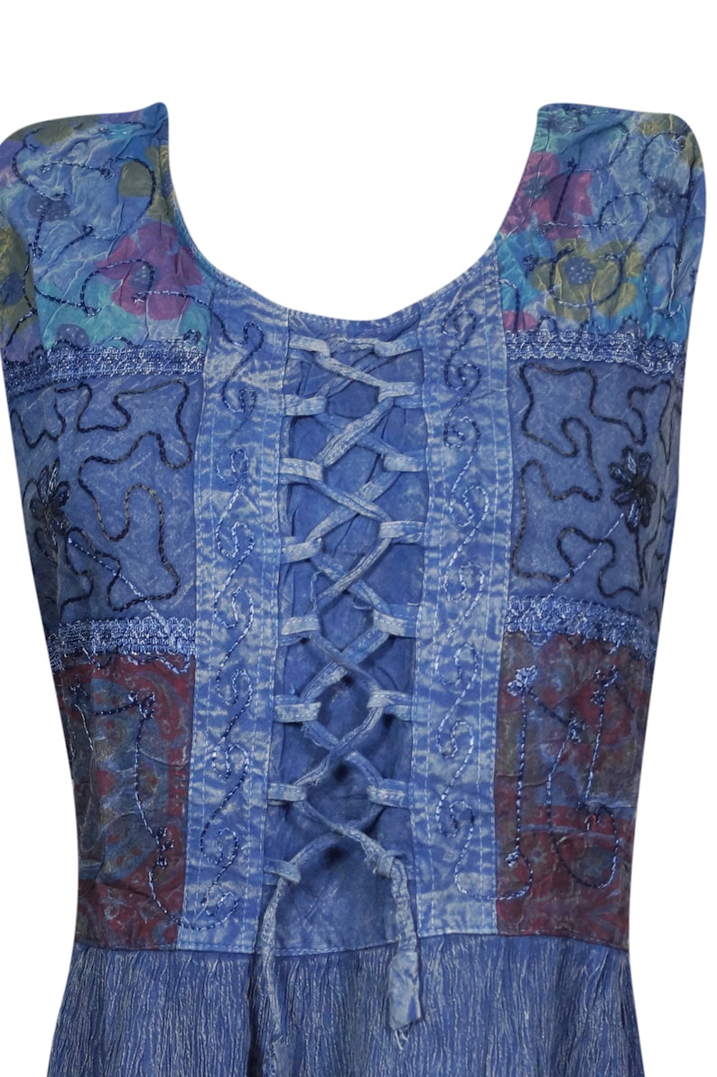 Women/'s Blue Stonewashed Rayon Sleeveless Embroidered Summer Fashion Midi Dress M
