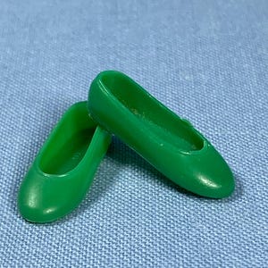 Vintage 1970s Skipper Doll Green Flats Shoes Taiwan for Lots of Lace VGUC