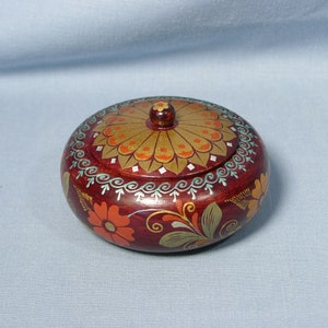 Wooden Round Lacquered Trinket Box Flowers Hand-painted