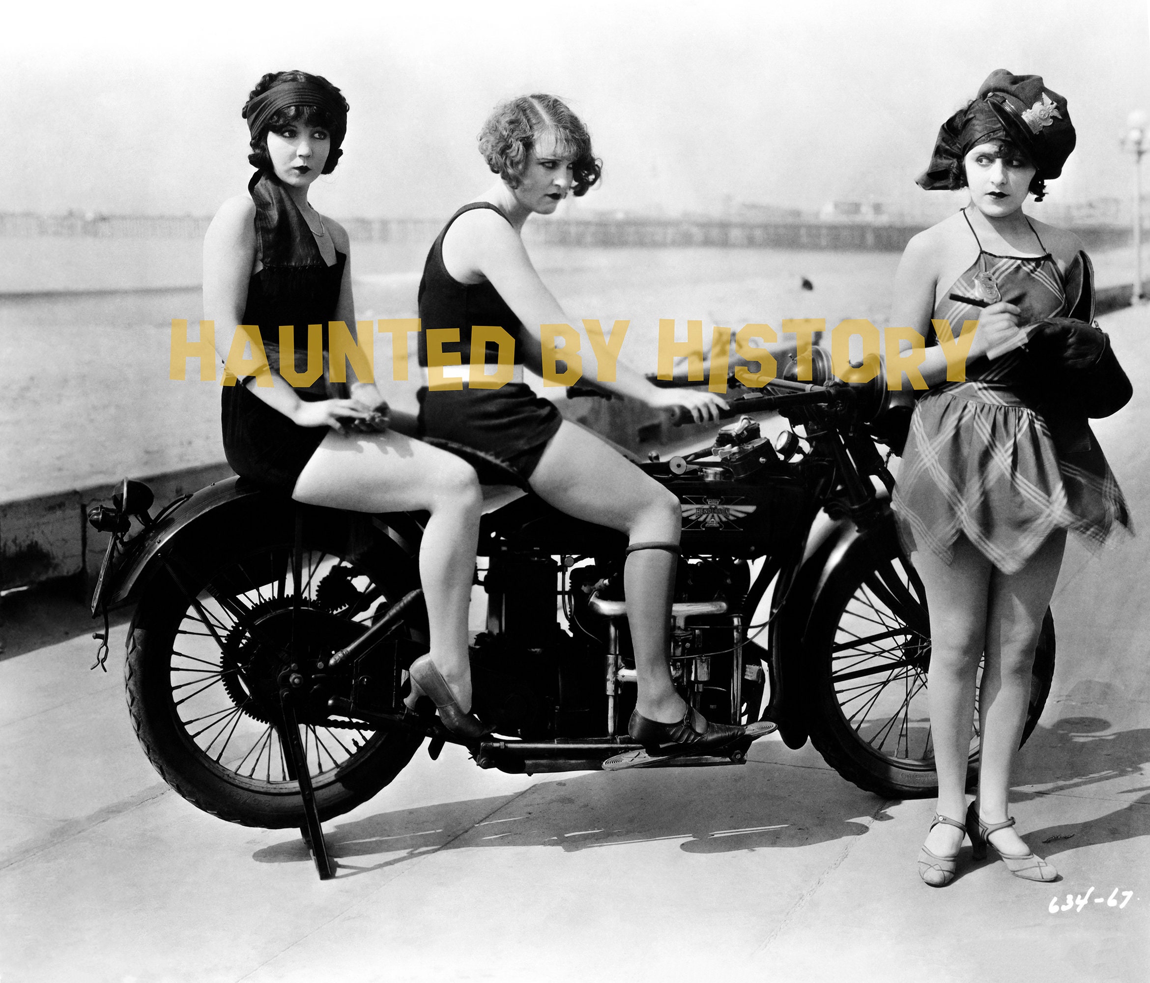 Henderson motorcycle - Etsy 日本