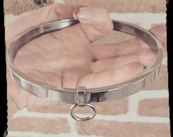 Flat thin collar, custom made for your sub or submissive.